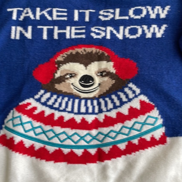 ✨SOLD✨ Christmas Holiday Sweater - Sloth XS - Picture 5 of 6
